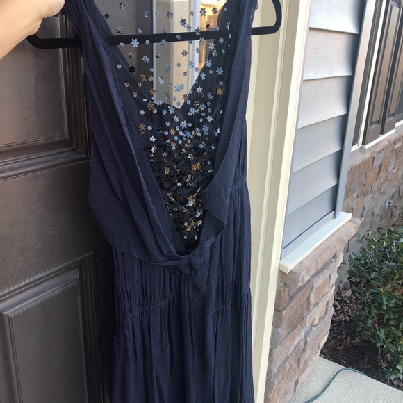 Dress - Picture 2 of 4
